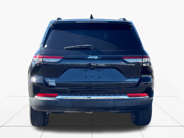 Used 2023 Jeep Grand Cherokee Limited AWD/4WD image 4