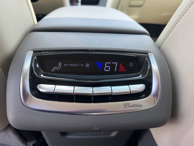 Used 2020 Cadillac XT6 Premium Luxury w/ LPO, Floor Liner Package FWD image 34