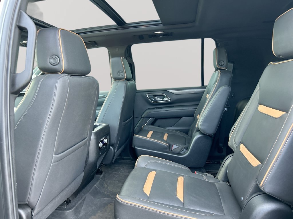 Used 2023 GMC Yukon XL AT4 w/ AT4 Premium Package AWD/4WD image 30