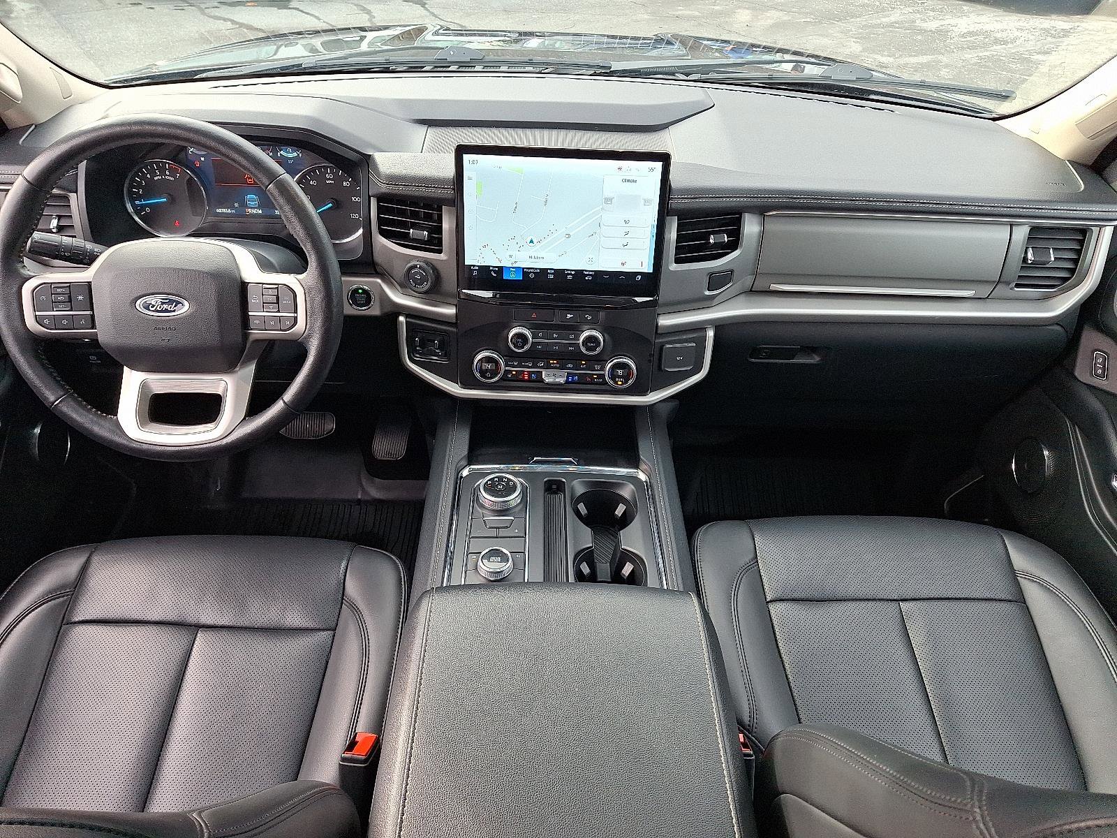 Used 2023 Ford Expedition Max XLT image 12