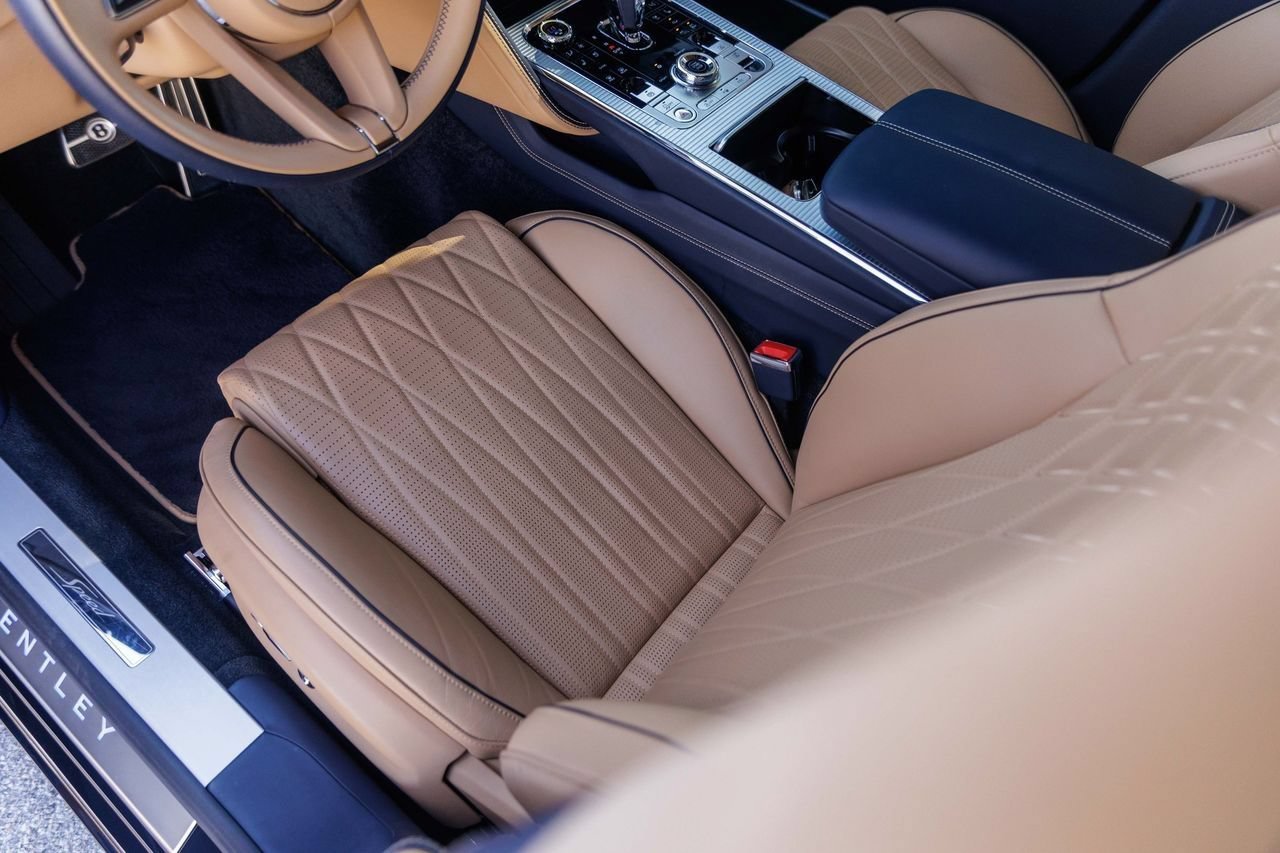 Certified 2023 Bentley Flying Spur W12 AWD/4WD image 28