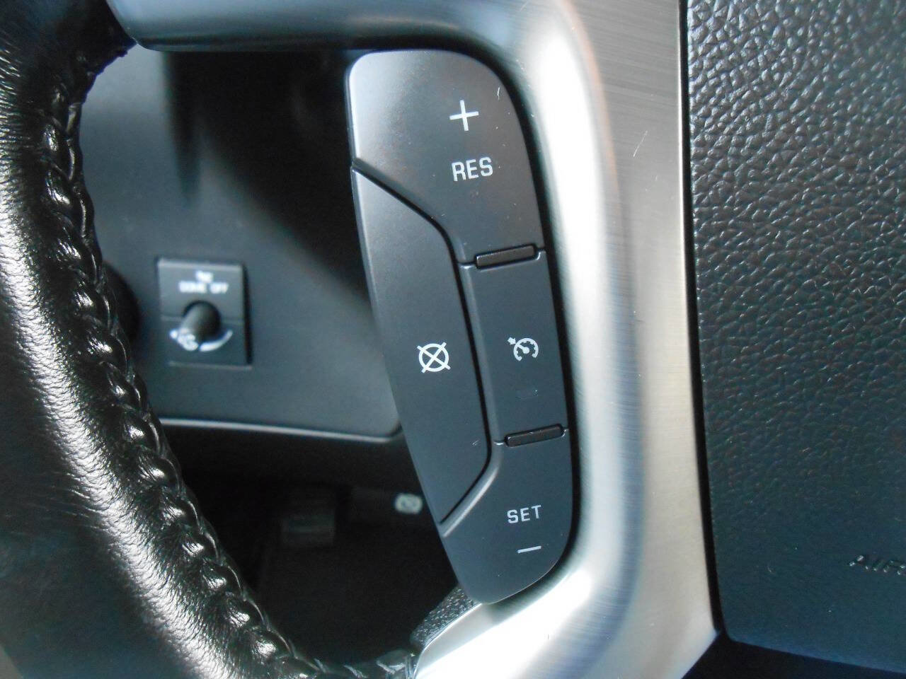 Used 2016 Chevrolet Express 3500 LT w/ LT Preferred Equipment Group image 16