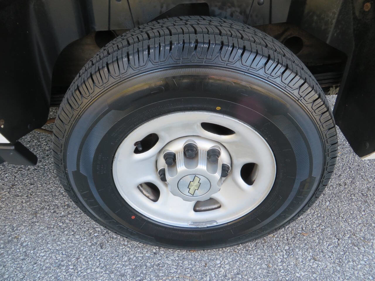 Used 2012 Chevrolet Suburban 2500 w/ Snow Plow Prep Package image 19