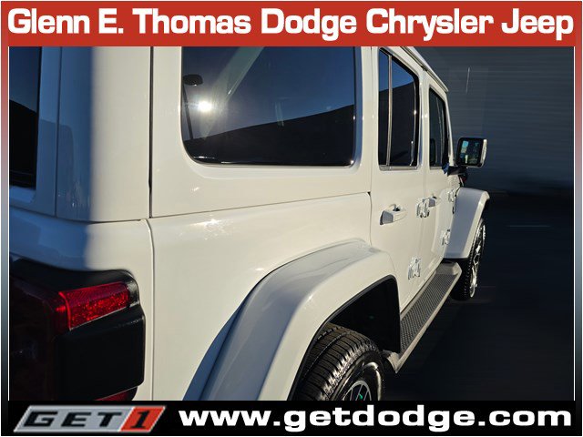 Used 2022 Jeep Wrangler Unlimited Sahara image 10