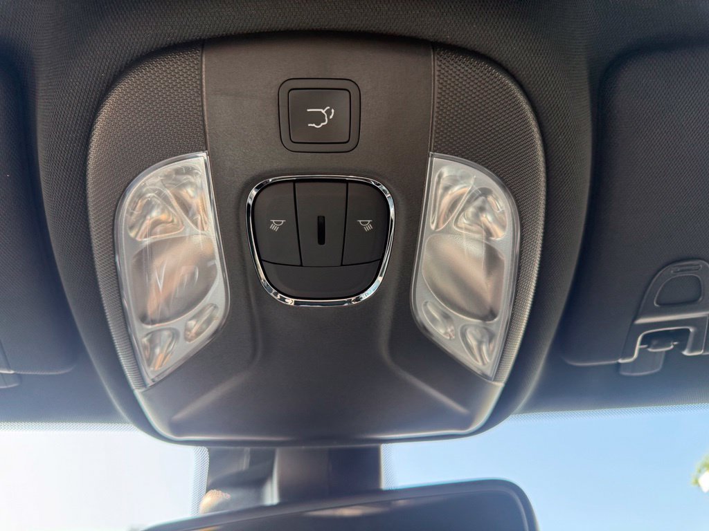New 2026 Jeep Compass Latitude AWD/4WD image 25