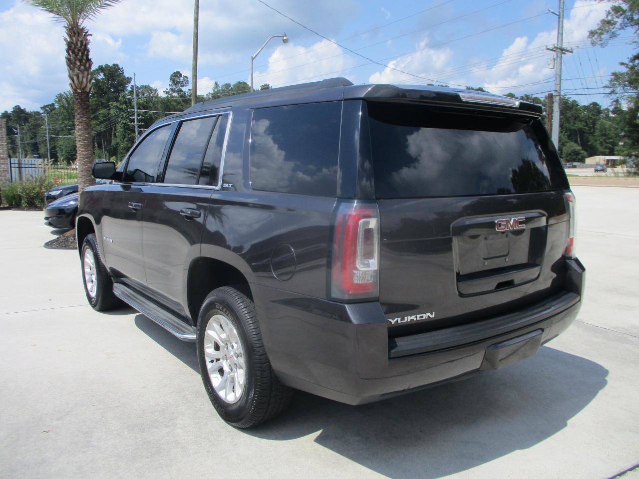 Used 2015 GMC Yukon SLT w/ HD Trailering Package RWD image 22