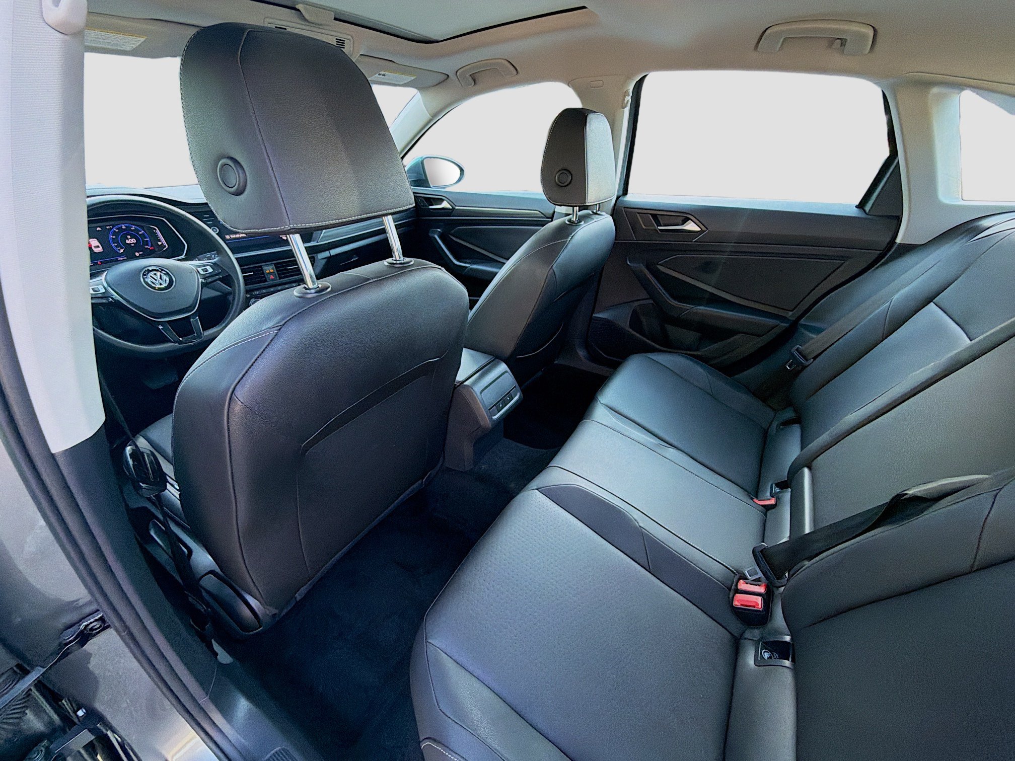 Used 2019 Volkswagen Jetta SEL w/ Cold Weather Package FWD image 22