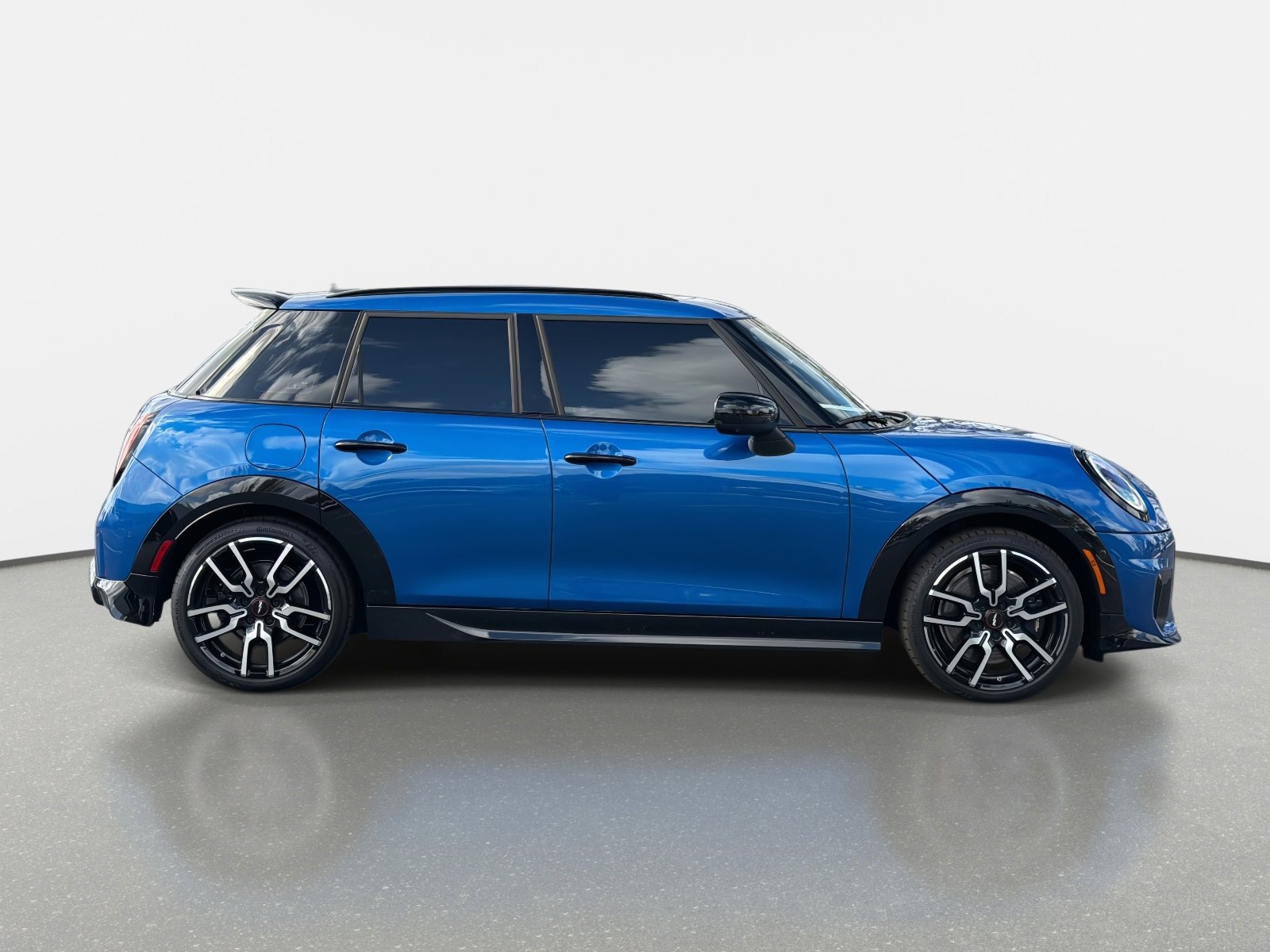 Used 2025 MINI Cooper S image 2