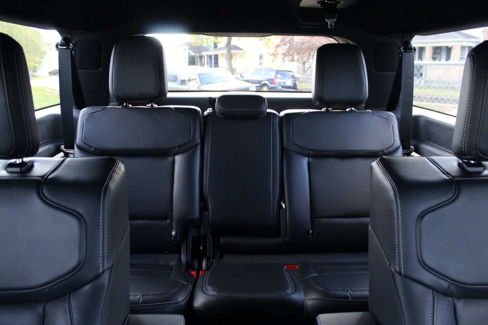 New 2025 Ford Expedition Max Platinum w/ Stealth Performance Package image 15