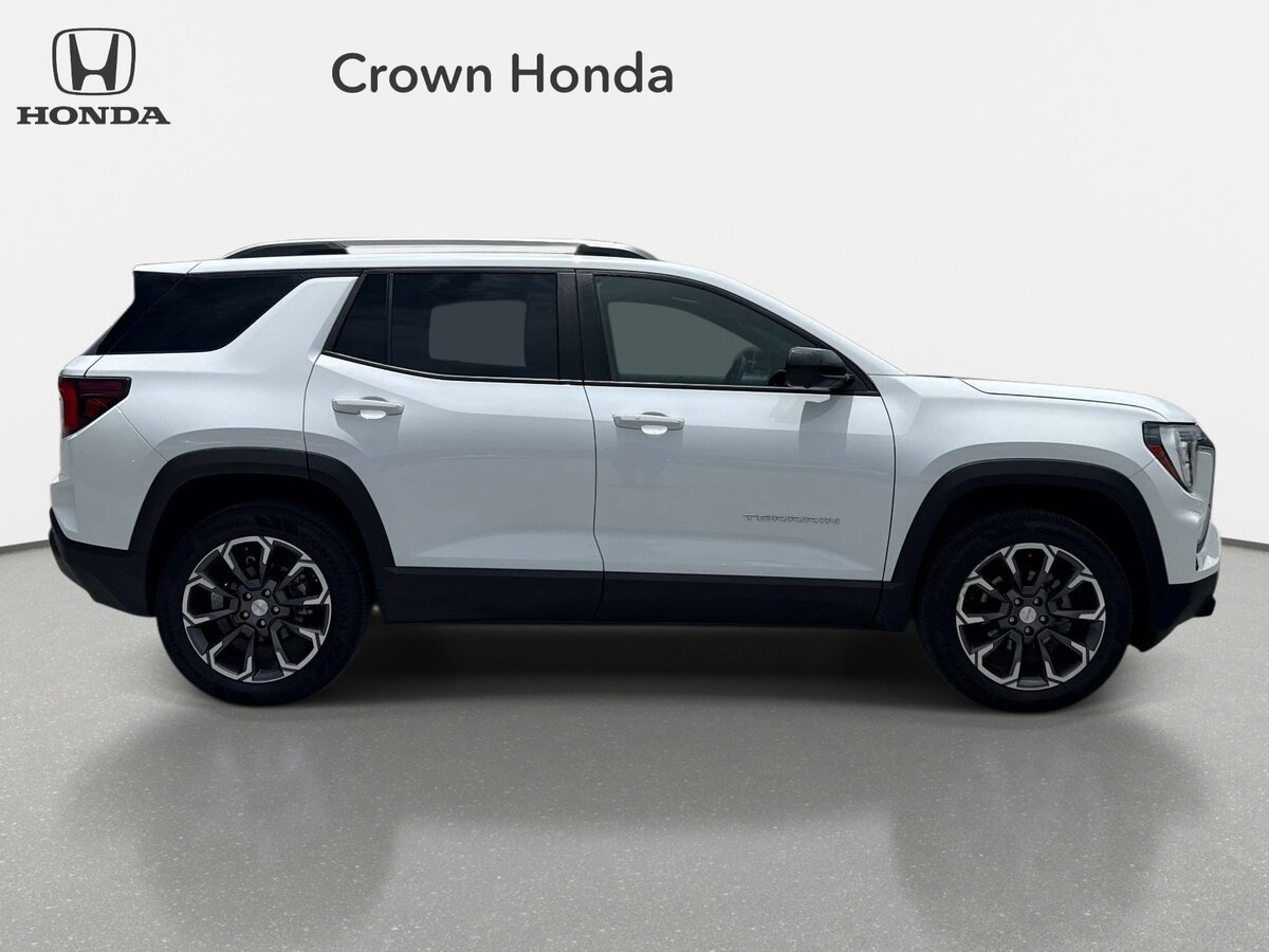 Used 2026 GMC Terrain Elevation w/ Elevation Premium Package AWD/4WD image 5