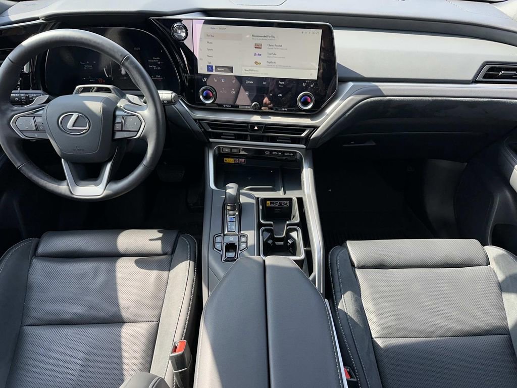 Used 2025 Lexus TX 350 AWD w/ Technology Package image 15