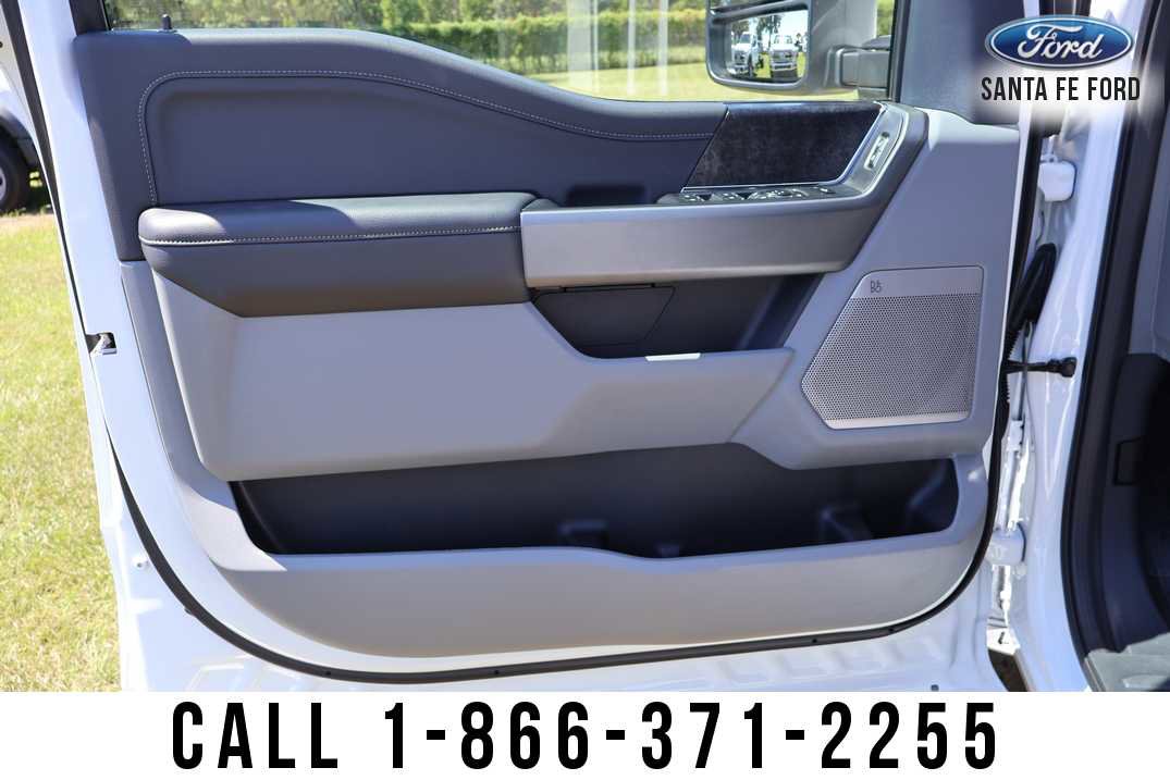 New 2026 Ford F250 XLT w/ XLT Premium Package image 21
