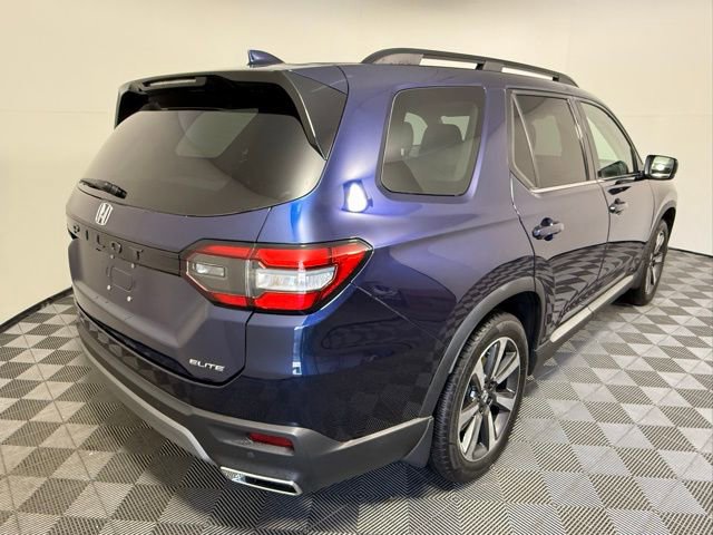 Used 2023 Honda Pilot Elite image 6