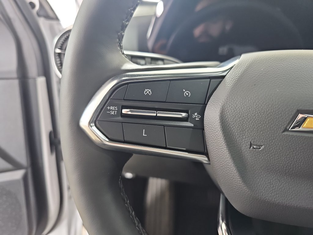 Certified 2025 Chevrolet Equinox LT w/ Safety and Technology Package AWD/4WD image 21