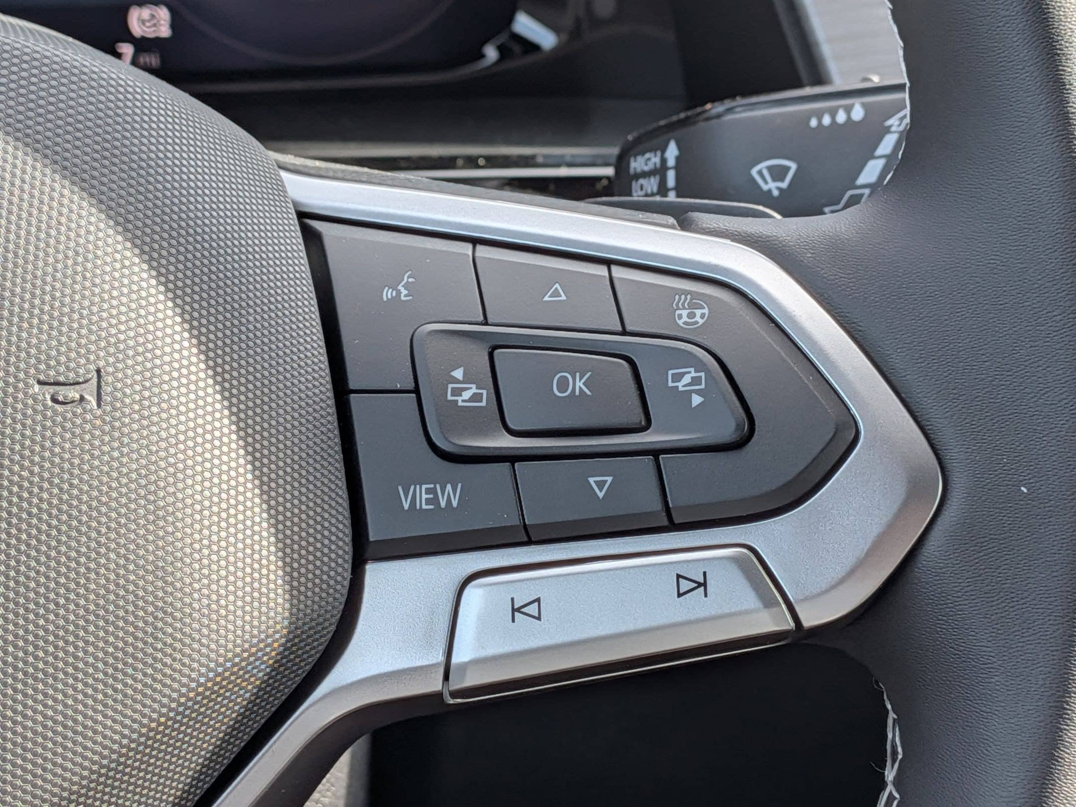 New 2026 Volkswagen Atlas Cross Sport SE AWD/4WD image 19