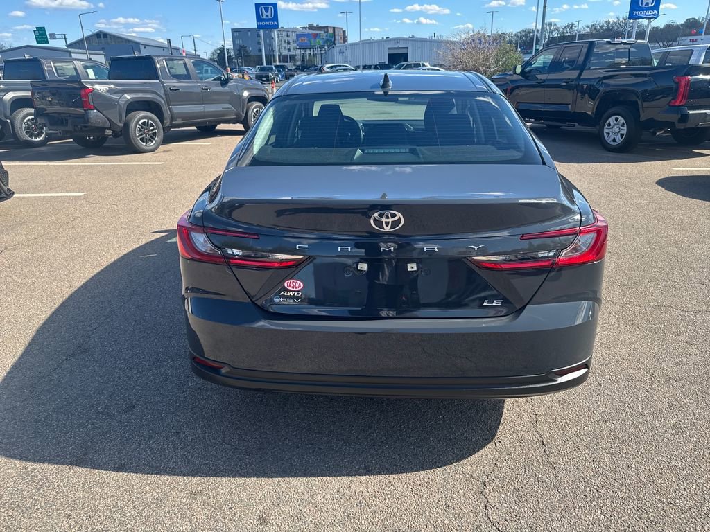Used 2025 Toyota Camry LE AWD/4WD image 6