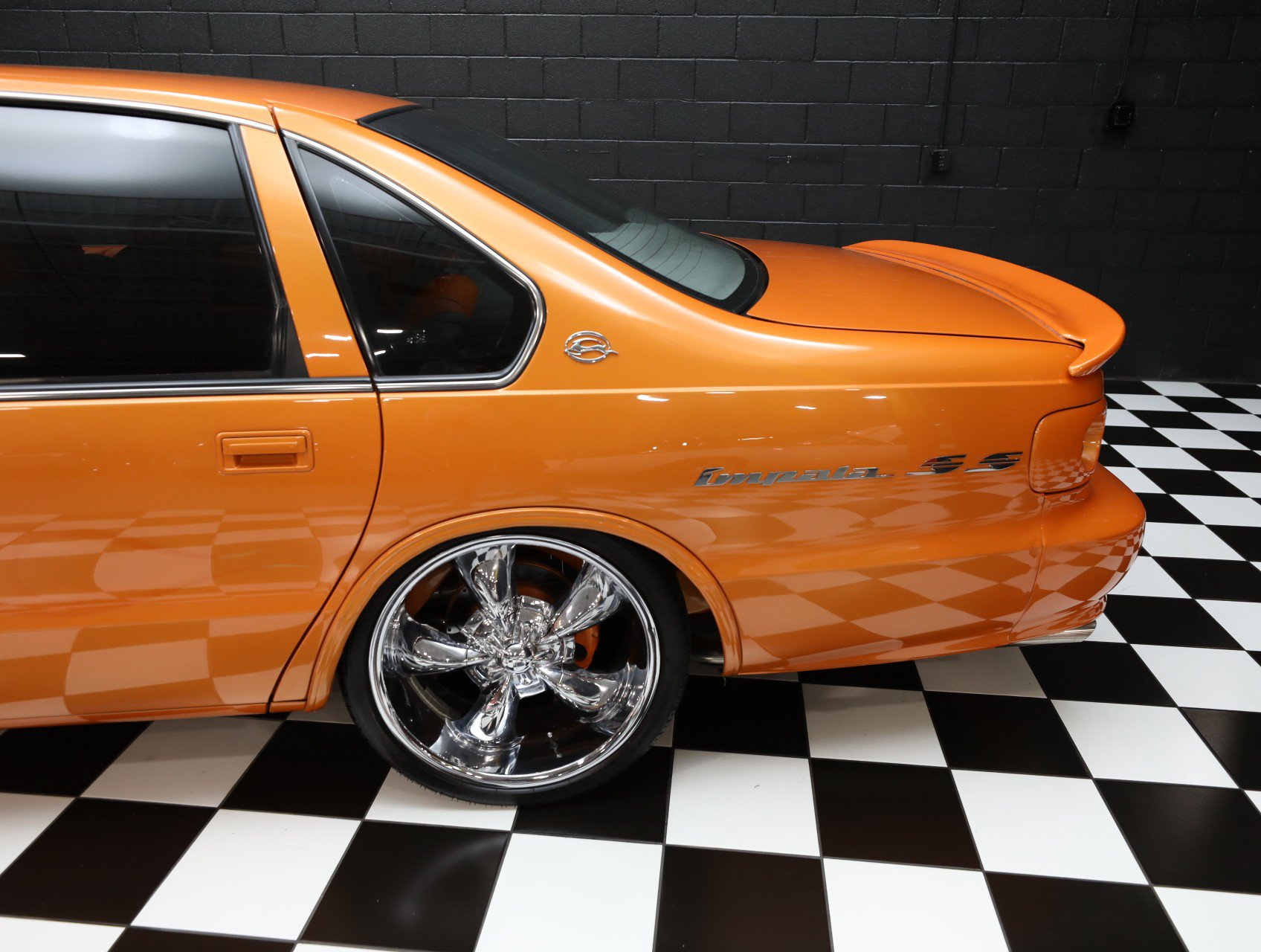Used 1995 Chevrolet Impala SS RWD image 27