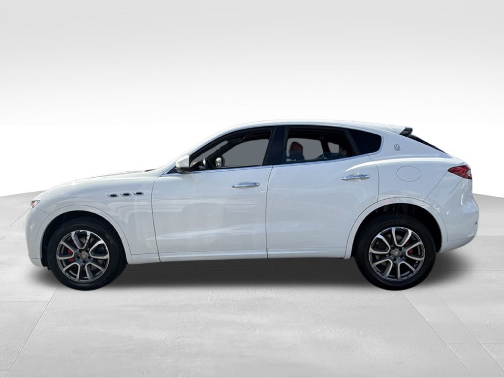Used 2019 Maserati Levante AWD/4WD image 5