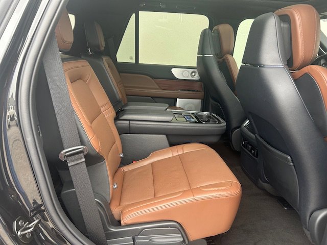 Used 2023 Lincoln Navigator Reserve RWD image 21