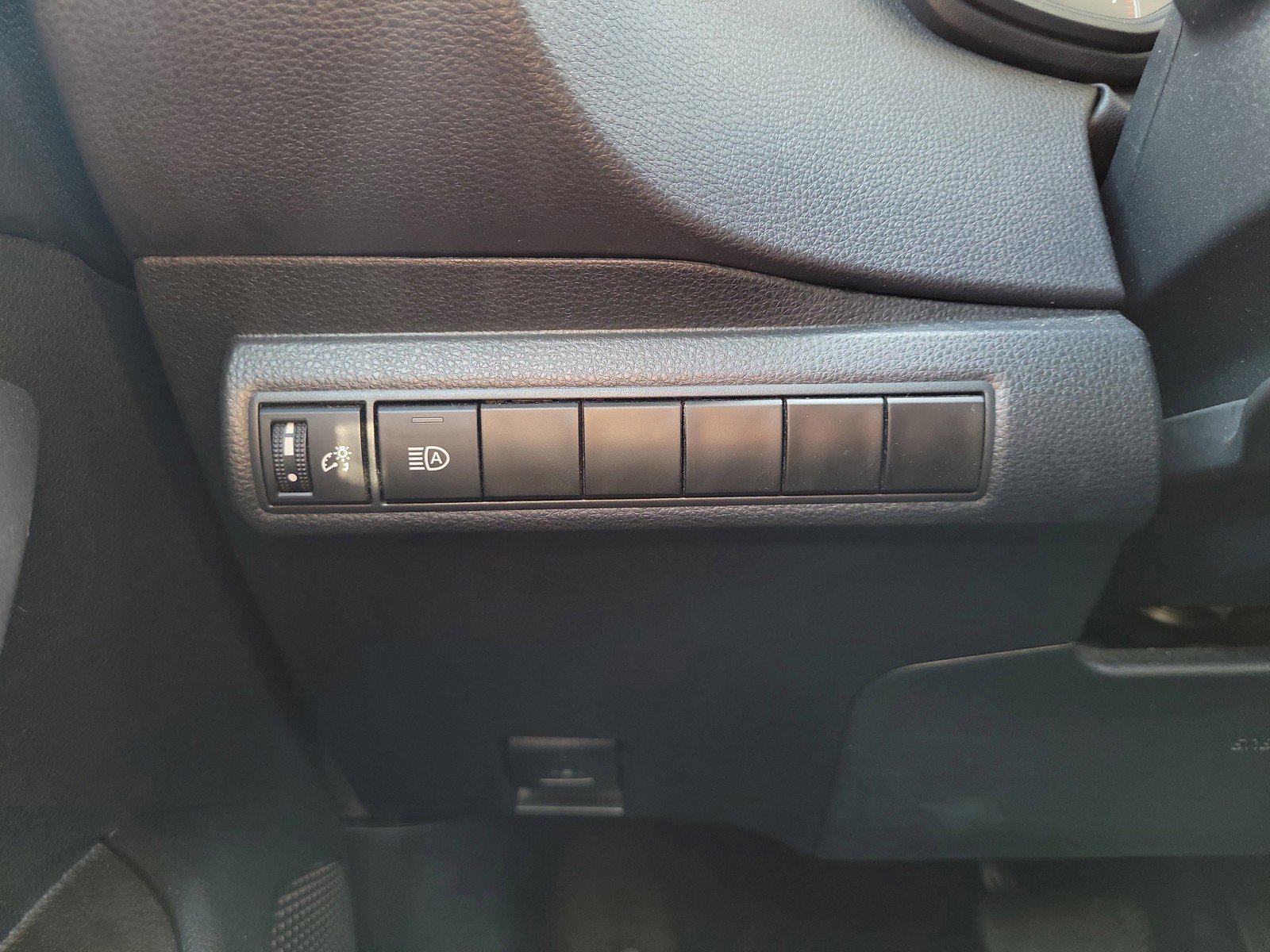 Used 2024 Toyota Corolla LE FWD image 21