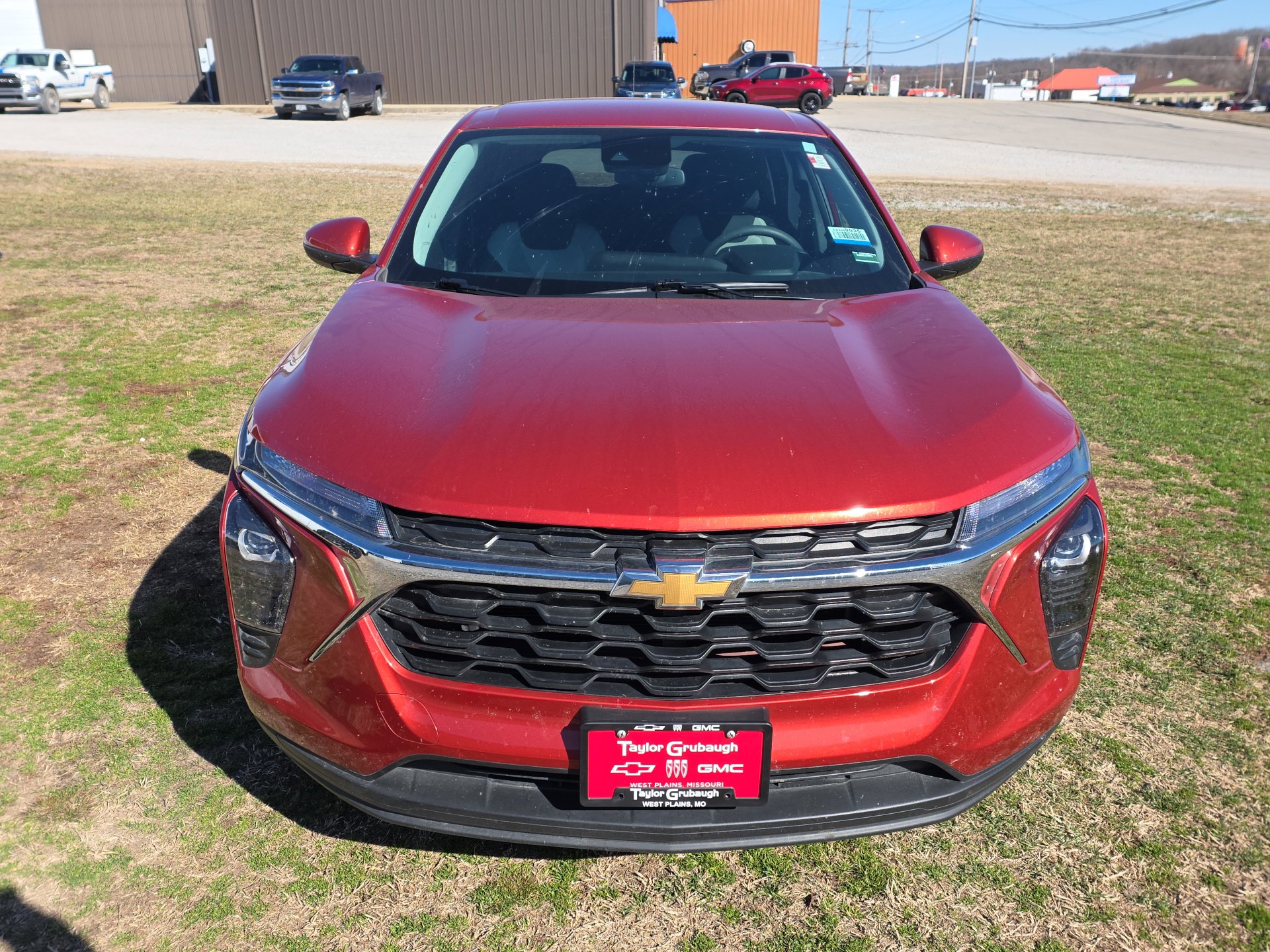 Used 2024 Chevrolet Trax LS w/ LS Convenience Package image 2