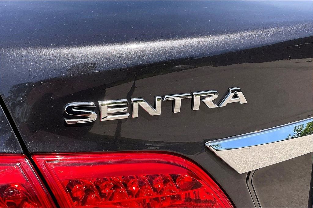 Used 2014 Nissan Sentra SV FWD image 30