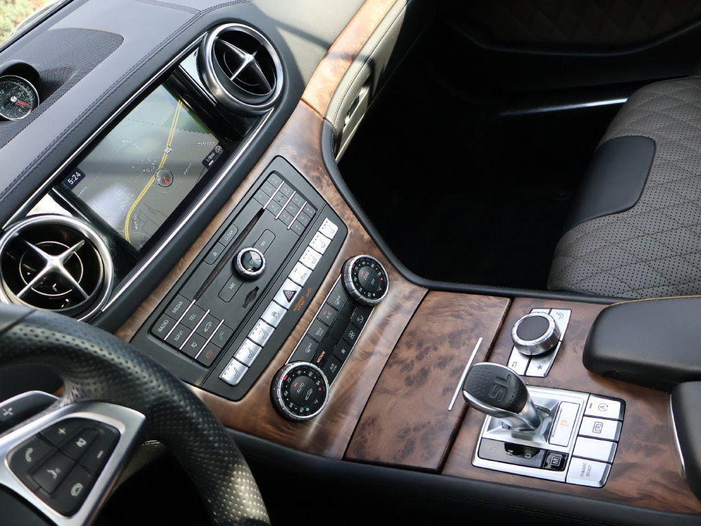 Certified 2020 Mercedes-Benz SL 550 image 21