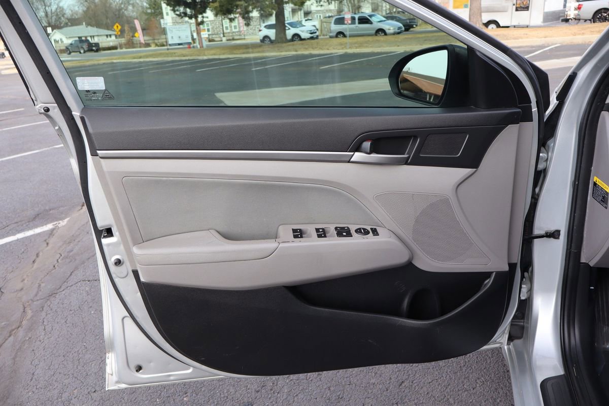 Used 2017 Hyundai Elantra ECO w/ Cargo Package image 23