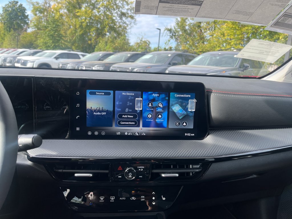 New 2027 Nissan Kicks SR w/ SR Premium Package FWD image 20