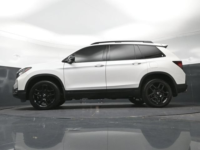 Used 2024 Honda Passport Black Edition image 25