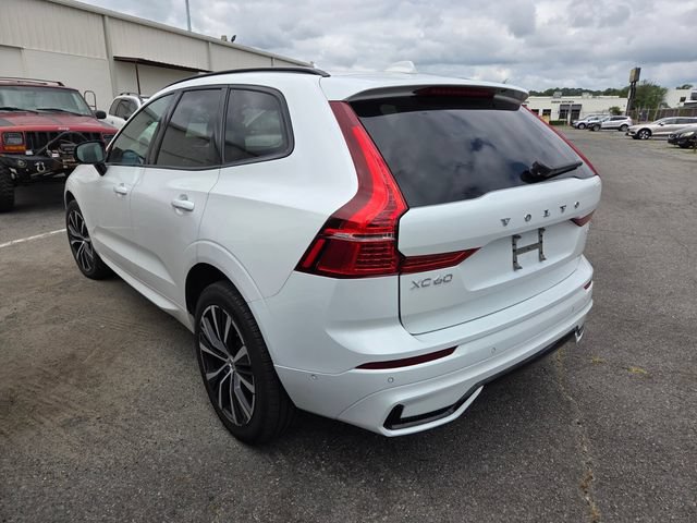 Used 2024 Volvo XC60 B5 Plus AWD/4WD image 9