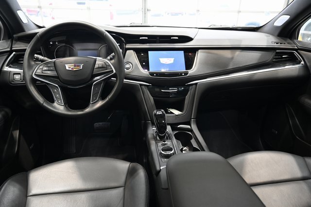 Used 2025 Cadillac XT5 Premium Luxury image 13