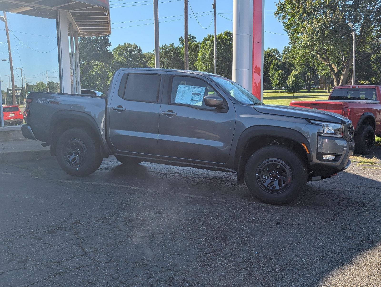 New 2026 Nissan Frontier PRO-4X w/ Tow Package AWD/4WD image 11