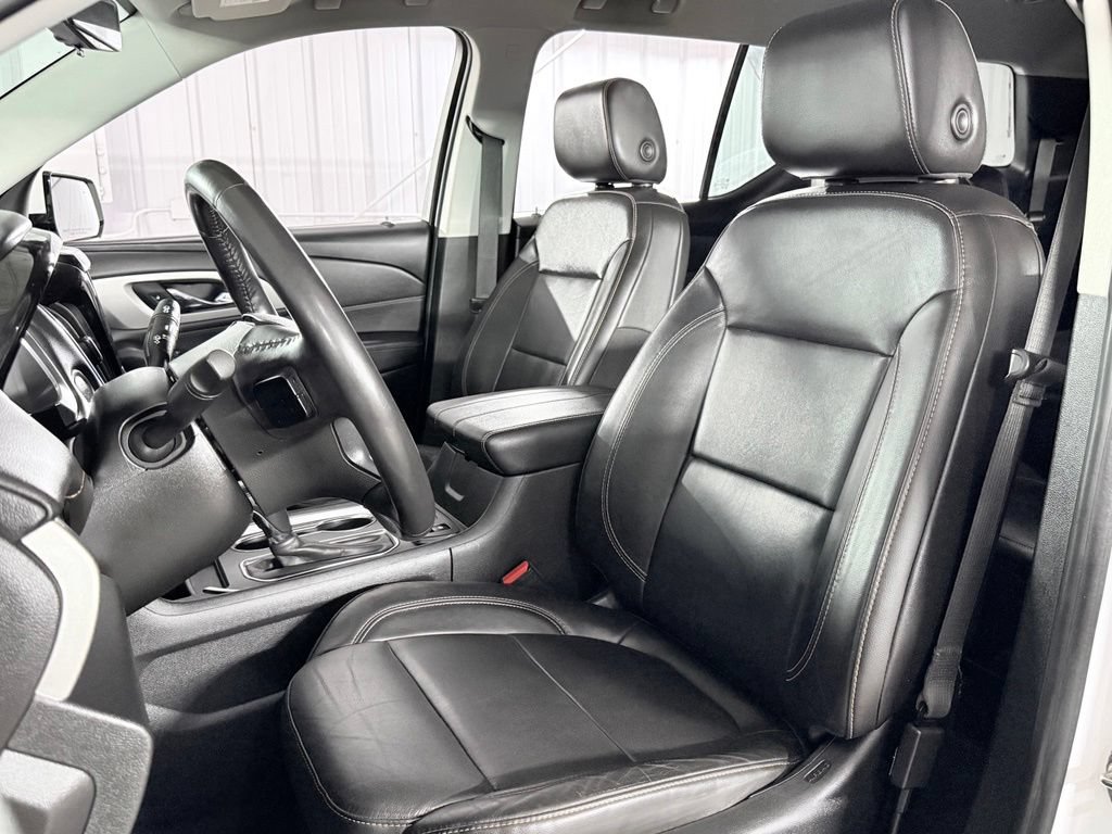 Used 2020 Chevrolet Traverse RS FWD image 14