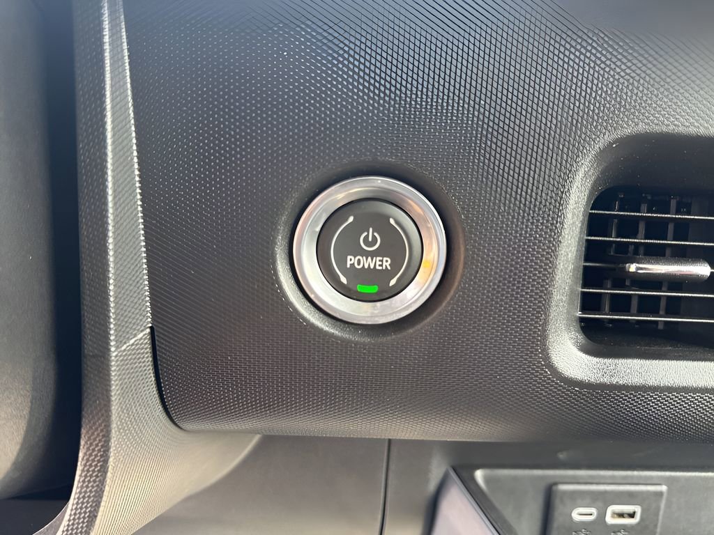 Used 2024 Chevrolet Brightdrop 400 w/ Commercial Equipment Package AWD/4WD image 20