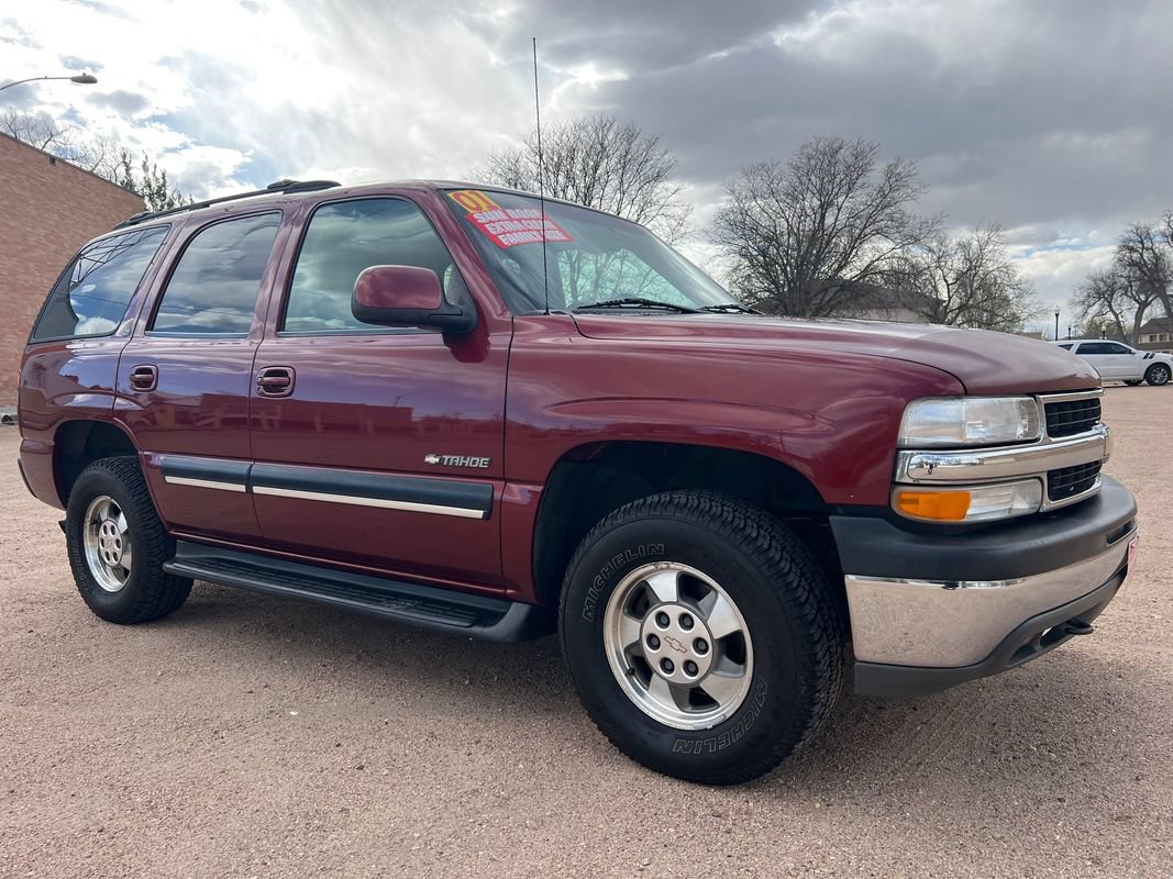 Used 2001 Chevrolet Tahoe LT w/ LT Preferred Equipment Group AWD/4WD image 1