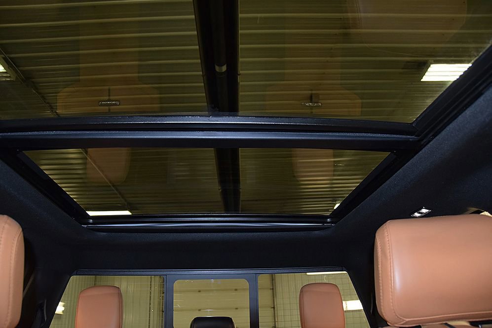 Used 2024 Ford F350 Platinum w/ Tremor Off-Road Package image 34