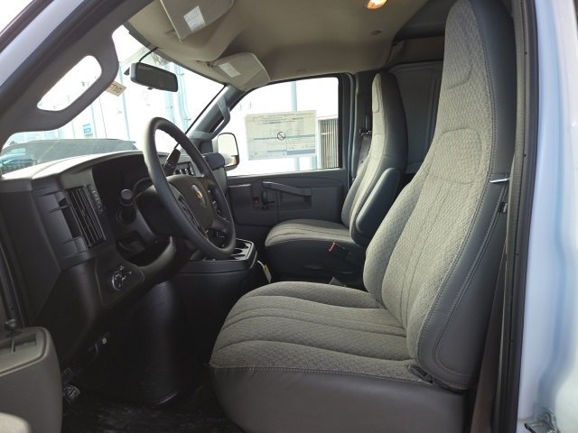 New 2025 Chevrolet Express 2500 Extended image 13