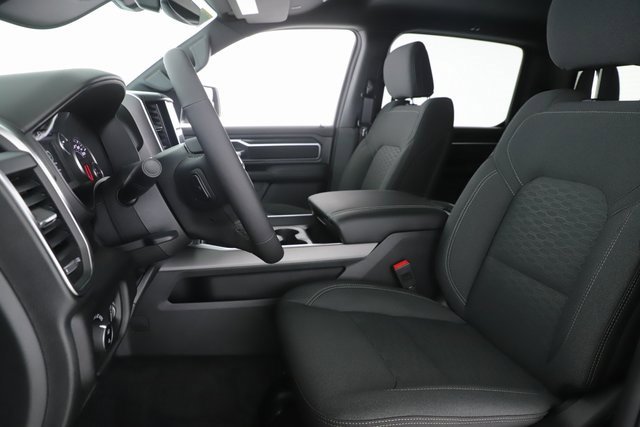 New 2026 RAM 1500 4x4 Crew Cab image 16
