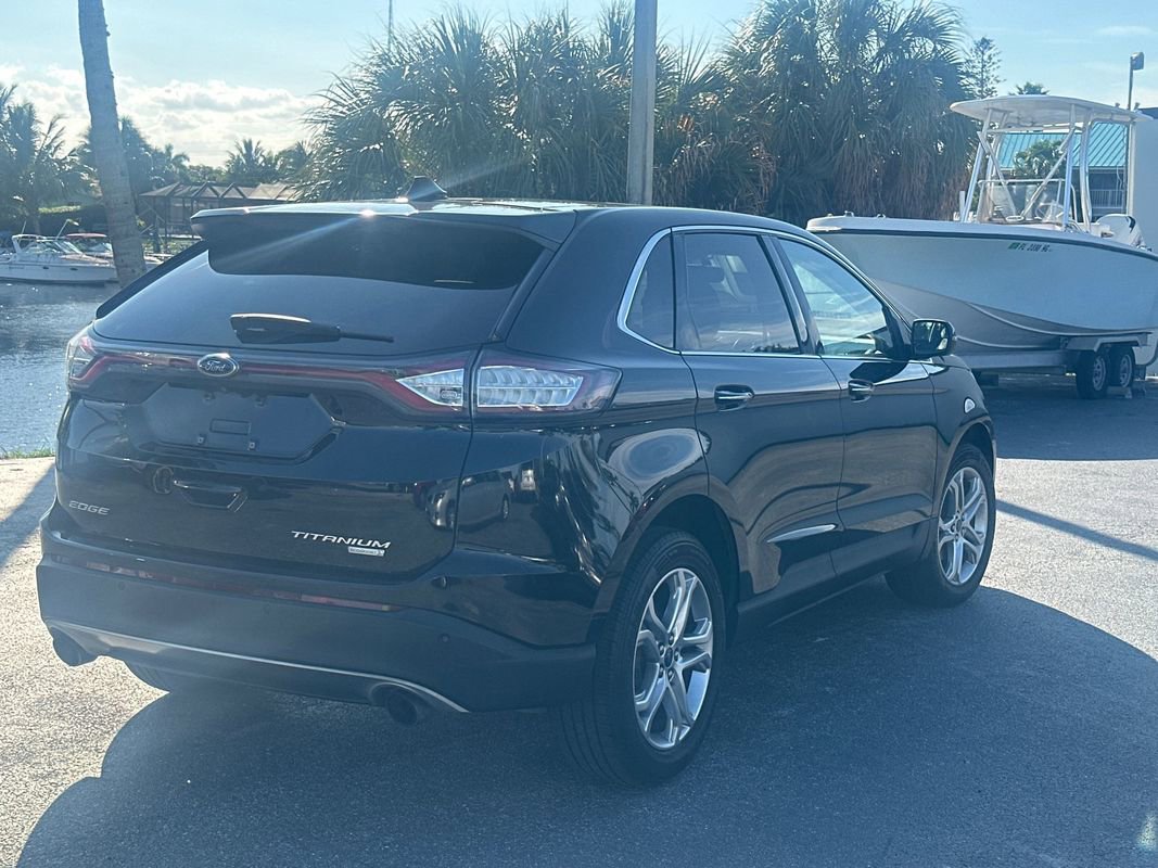 Used 2018 Ford Edge Titanium w/ Equipment Group 301A image 5