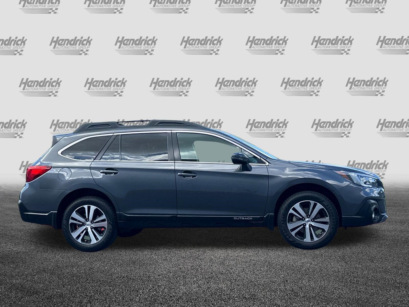 Used 2018 Subaru Outback 2.5i Limited AWD/4WD image 3