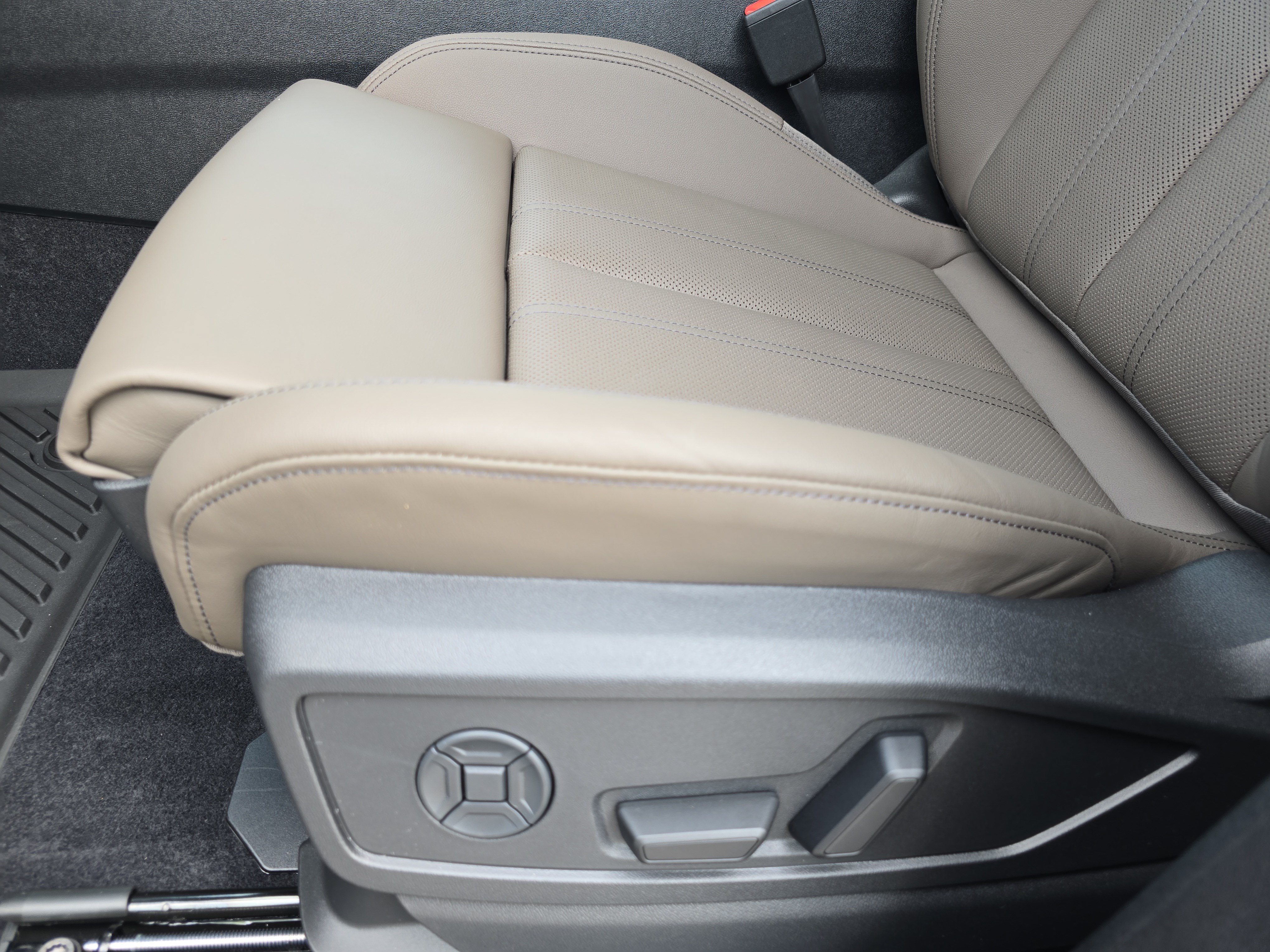 New 2026 Audi Q5 Premium Plus AWD/4WD image 28