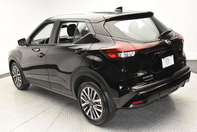 Certified 2024 Nissan Kicks SV FWD image 7