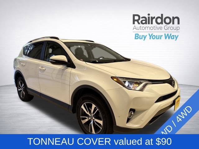 Used 2017 Toyota RAV4 XLE AWD/4WD image 4