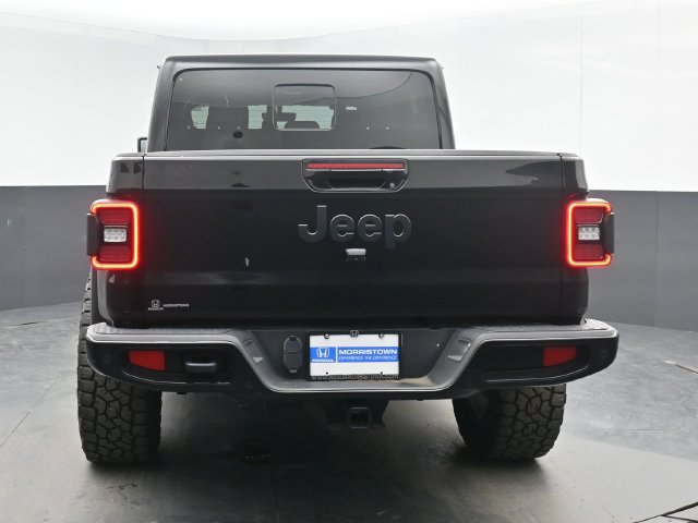 Used 2023 Jeep Gladiator Overland AWD/4WD image 9
