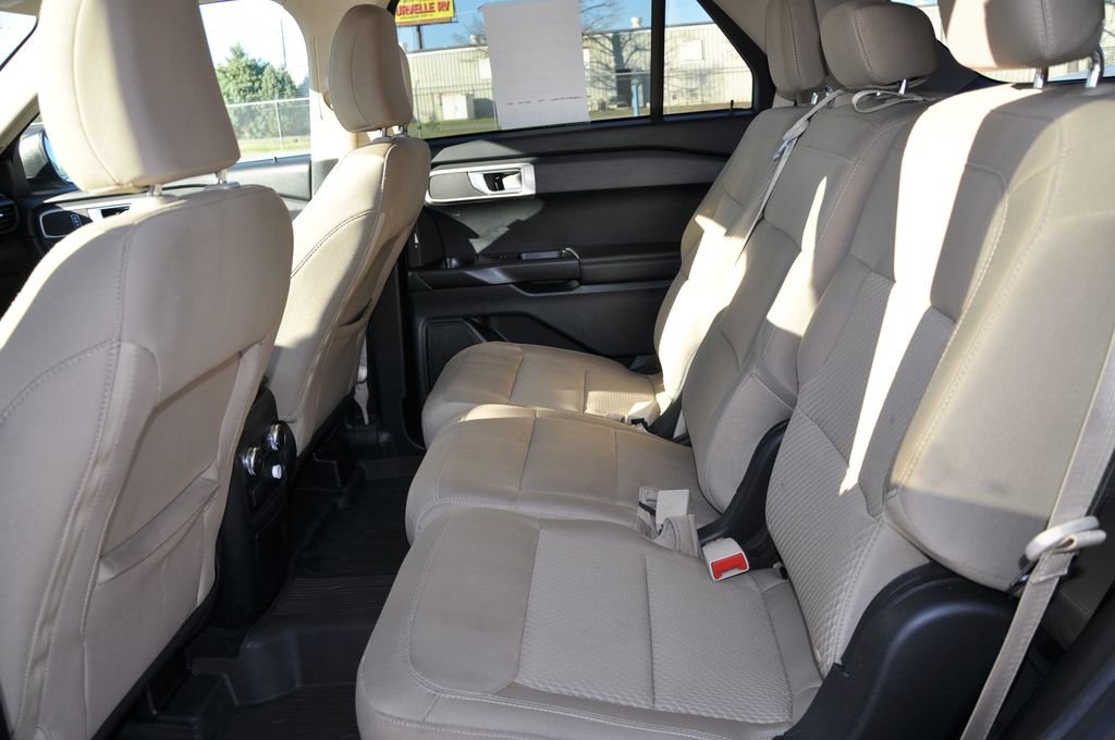 Used 2021 Ford Explorer Base image 12