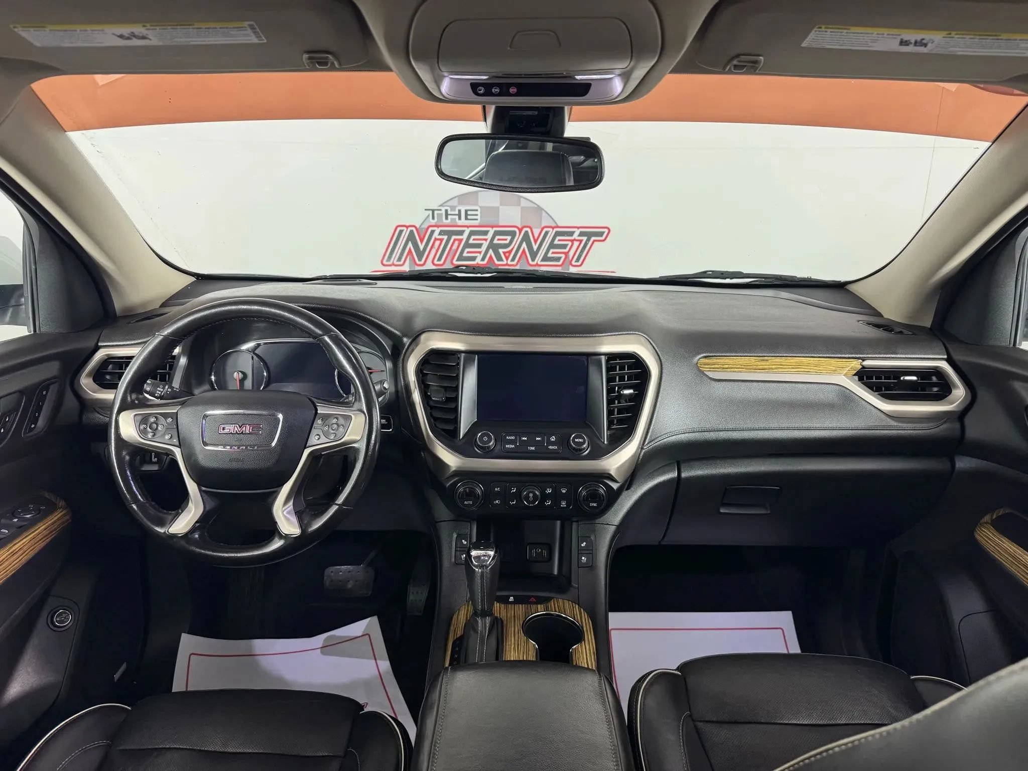 Used 2019 GMC Acadia Denali AWD/4WD image 11
