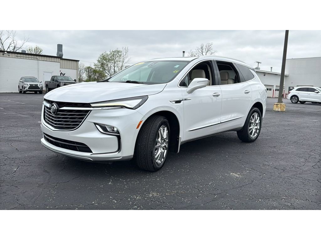 Used 2023 Buick Enclave Premium w/ Experience Buick Package AWD/4WD image 3