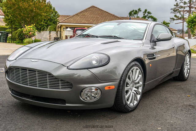 Used 2002 Aston Martin Vanquish RWD image 14