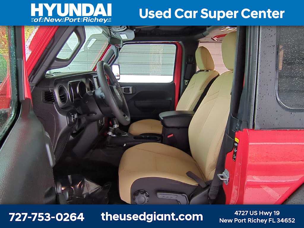 Used 2023 Jeep Wrangler Sport AWD/4WD image 17
